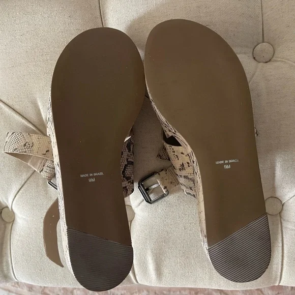 Matisse Runaway Platform Sandals (Snakeskin) - Picture 6 of 7